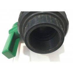 VALVULA PVC ROSCA HEMBRA 2"