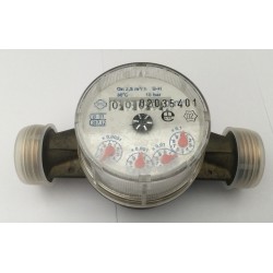 CONTADOR AGUA DOMESTICO 1"  CON RACOR 3/4" DN20